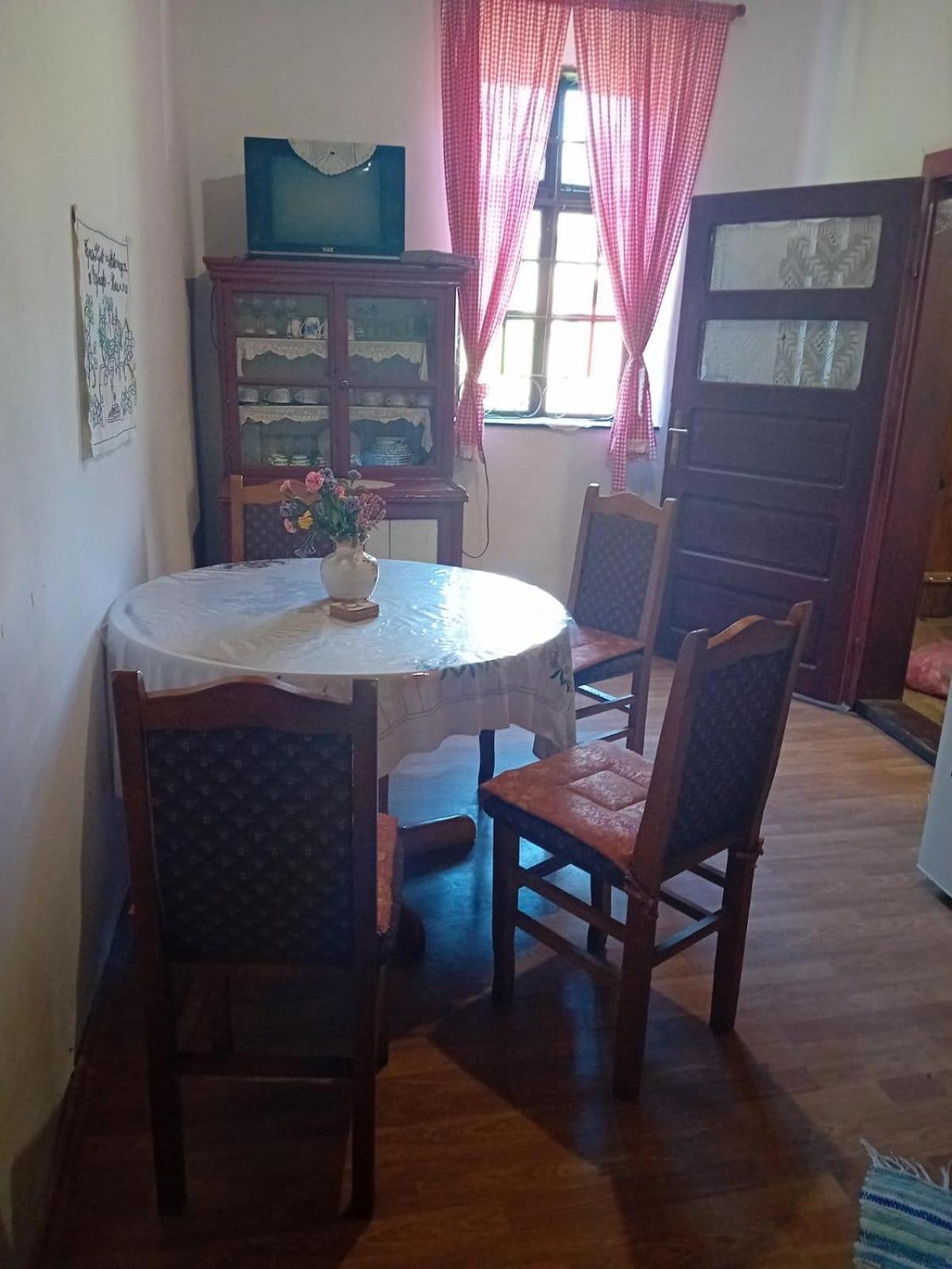 Country House Pivnica Milic Rogljevo Leilighet Eksteriør bilde